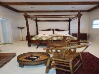 Luxury King Room
