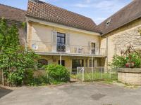 Maison pour 5 avec cour extérieure dans le centre - Chambres d'hôtes Saint-Léon-sur-Vézère