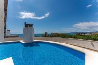 Cambrils Apartment with Rooftop Pool - AC & Just 50m from Beach! - Ferienwohnung Cambrils