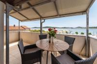 Spacious Apartments by the Sea in Srima, Vodice - B&B Srima