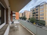Spacious Getaway with Roman Charm - B&B Roma