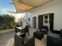 CASA MELODIA - immersa negli uliveti con vista sul mare Ionio - B&B Marina San Gregorio