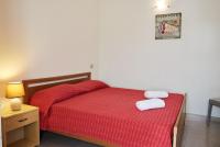 Appartamento con 2 Camere da Letto e Vista Giardino