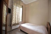 Single Room with Shared Bathroom