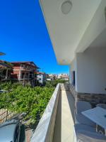 Zeluna Beach Apartment - Ferienwohnung Golem