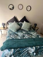 Pebbles - B&B George