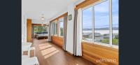 Beautiful house with sea view - Ferienwohnung Sandy Bay