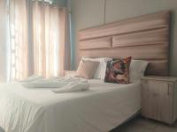 Deluxe Double or Twin Room with Garden View