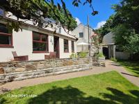Bannsvale Farmhouse, Mount Hawke, Cornwall, - B&B