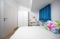 Apartment 9 mit 2 Schlafzimmern und Poolblick