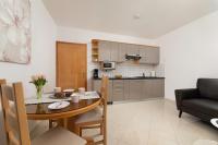 Appartement 2 Chambres avec Balcon et Vue sur la Mer