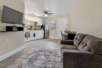 Modern Studio - Queen Bed Apartment - Chambres d’hôtes Huntsville