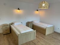 Zweibettzimmer mit eigenem Bad