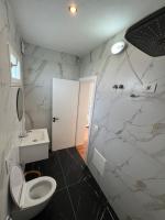 Deluxe Doppelzimmer (2 Erwachsene & 1 Kind)