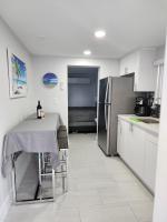 Modern 1 bedroom Vacation apartment with Pool C - Ferienwohnung Delray Beach
