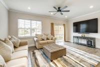 Fenced Yard Spacious Southern Maryland Townhome! - B&B White Plains