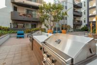 Elegant Suite at Marina-Venice Beach with Pool, Jacuzzi, GYM by Holisticā Retreats - B&B Los Ángeles