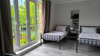 Riverview, studio style room near station R3 - B&B