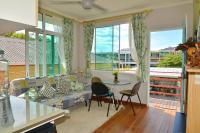 Habitación con cama grande 