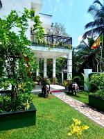Sri White Villa Airport Boutique Hotel - B&B Katunayaka