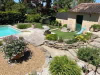 Le petit bastidon gîte à Oppède avec piscine - Chambres d’hôtes Oppède le Vieux