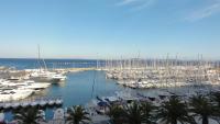Port de Hyères Terrasse vue mer parking privé 2 SDB plage à pied - Bed and Breakfast Hyères