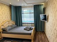 Квартира с ремонтом на углу Естая-Камзина - Bed and Breakfast Pavlodar