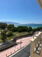 Seaside Apartment, Balcony View - Chambres d’hôtes Vlora