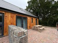 8 - Mouse Hole - Vast dog friendly garden with hot tub - B&B Sparham