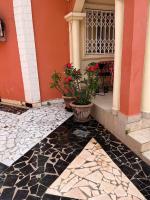 Serene Room and Living Room - B&B Serrekunda