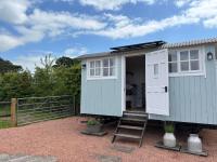 The Meadows Hut - B&B Alvington