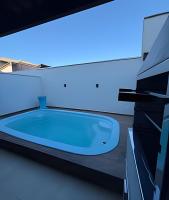 Casa linda com piscina e Bem Próximo ao Parque - B&B Santa Lídia