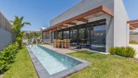 Stunning Beach House with Pool by LovelyStay - B&B Santo Isidoro