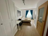 Monolocale con Divano-Letto