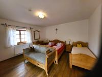 Triple Room with Shared Bathroom