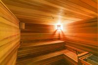 Modern Hotel with Pool & Gym in Prime Doral Location - B&B Miami