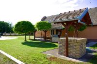 Apartman Rooster - Bed and Breakfast Srbobran