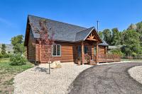 Beautiful Oakley Cabin with Private Hot Tub and Views! - B&B