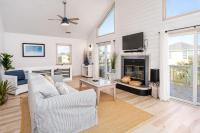 Oceanside with Pool Hot Tub and Updated Interior - B&B Corolla