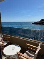 Two-Bedroom Apartment with Balcony and Sea View
