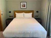 Kamer met Kingsize Bed en Uitzicht op de Tuin