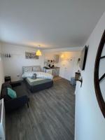 Studio Near NEC, Airport, HS2 - Bed and Breakfast Birmingham