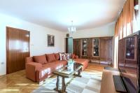 Three-Bedroom Apartment with Balcony