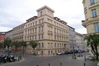 Urban Base Apartment for 9 in Berlin Mitte - B&B Berlin