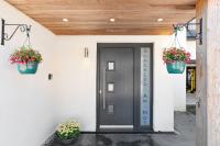 Shackled-Am-Not - Luxury home sleeps 8 with hot tub and games room North Cornwall - Chambres d'hôtes Camelford