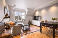 Bright Top-Floor Apartment with Sea View - B&B Bergen