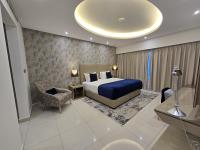 Quill Residence at Paramount Towers 3 BR Creek View - B&B Dubai