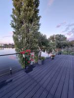 Sara's Vila - B&B Tufanul