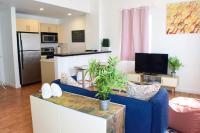 Light-Filled Apt Steps to Beach Convention Center - B&B Miami Beach