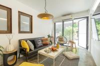 Near One Nimman 1 Bedroom in TownHouse - B&B Chiang Mai